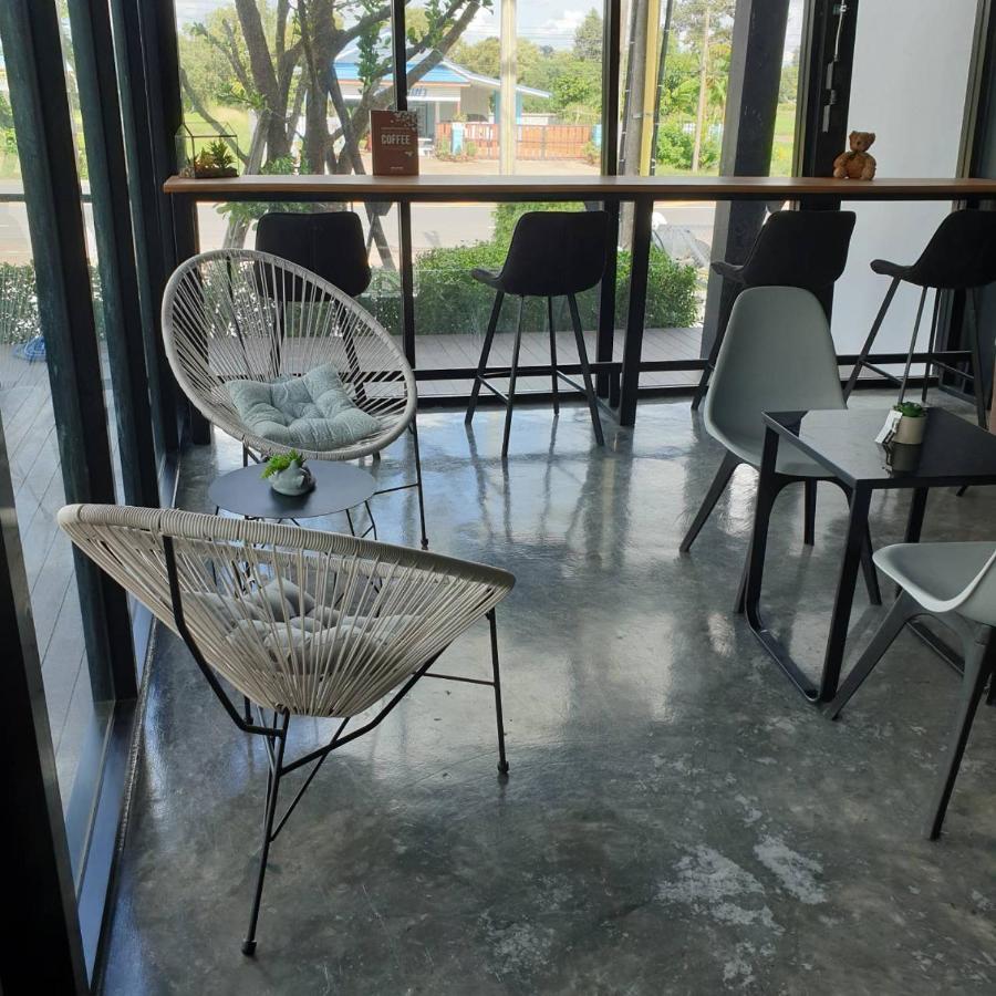 De Vine House Hotel Roi Et Exterior foto