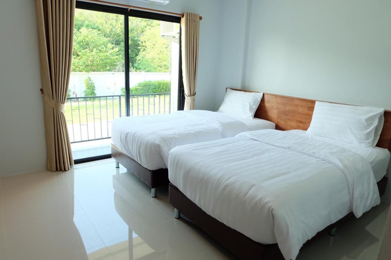 De Vine House Hotel Roi Et Exterior foto