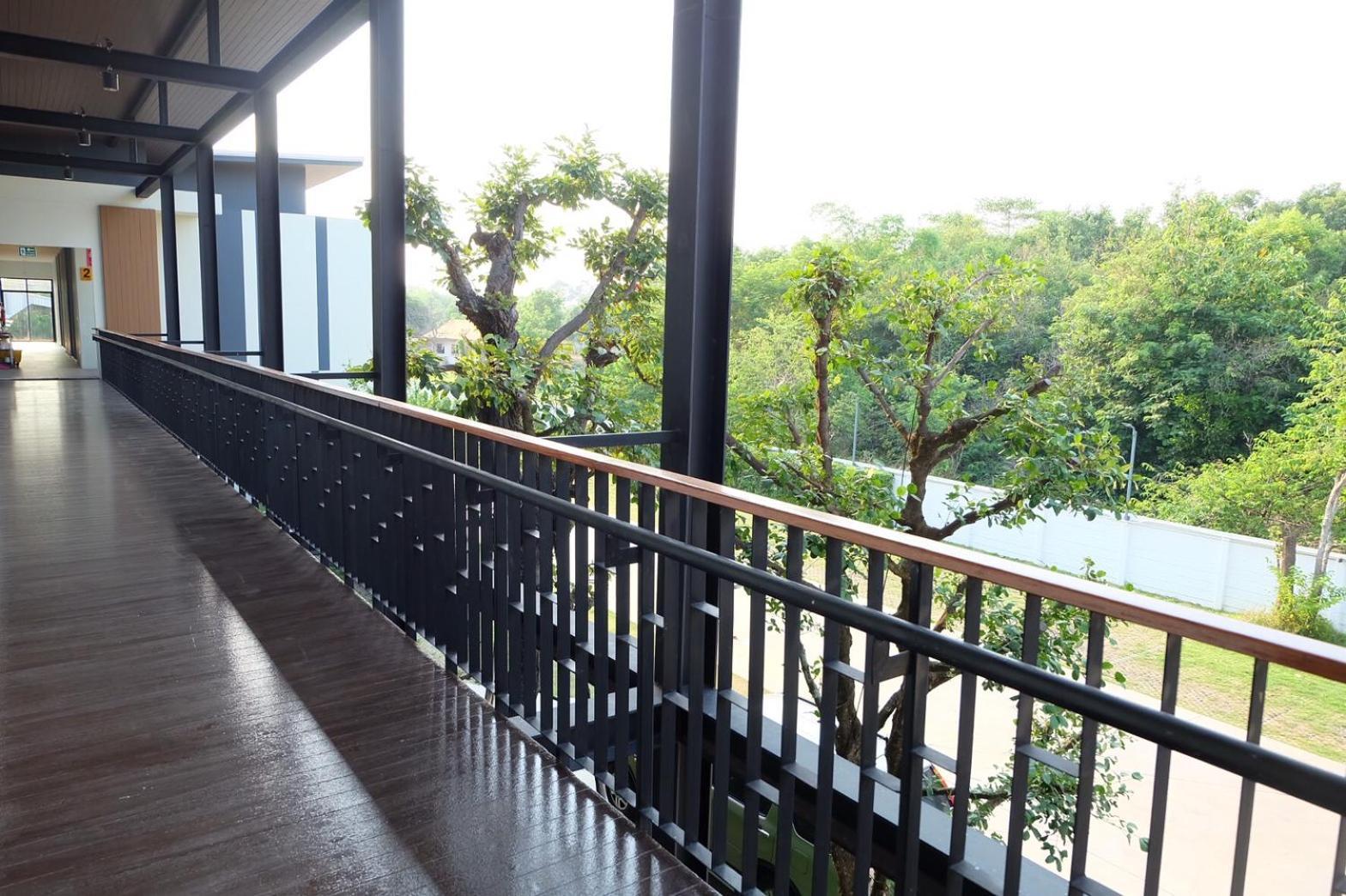 De Vine House Hotel Roi Et Exterior foto